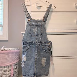Overall dress
